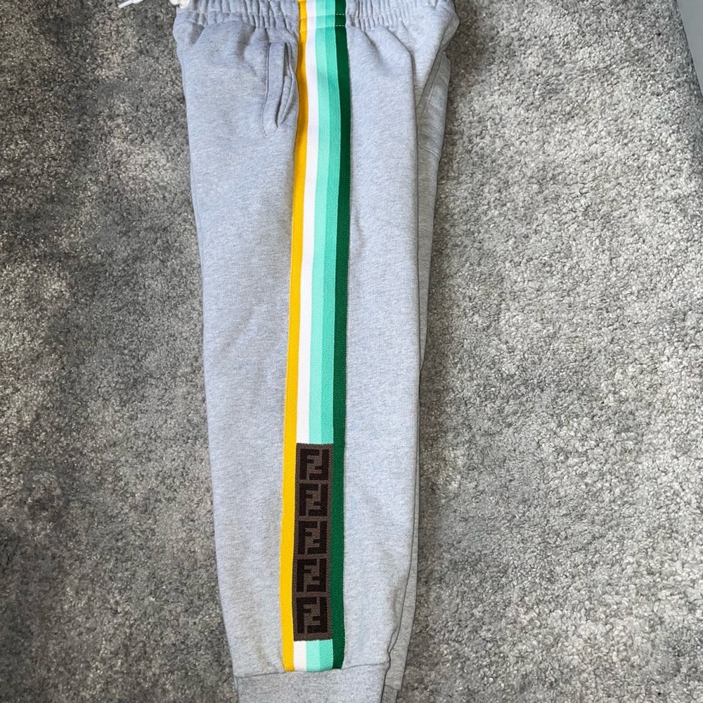 FENDI SWEATPANTS SZ 6 FITS LIKE SZ 8